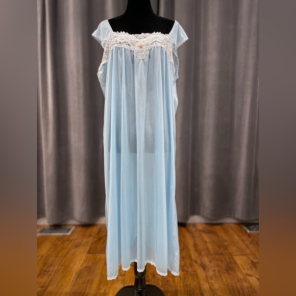 The Paragon Other - Vintage blue satin nightie